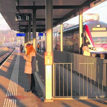 Mehr Angebote geplant - Das Freiamt profitiert von besseren Anschlüssen in Lenzburg und von den Nachtbussen. Bild: pd