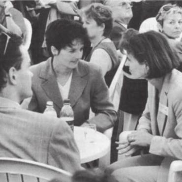 Hoher Politikerbesuch - Bundesrätin Ruth Metzler (links) und Grossrätin Doris Leuthard sind in Wohlen zu Besuch. Bild: Archiv