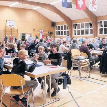 Bremgarten lädt zum Jassabend - Beim Jasscup sind von Schülern bis hin zu den Pensionierten alle Altersklassen vertreten. Bilder: zg/huy