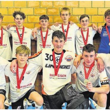 Eine Traumsaison - Vize-Schweizer-Meister: Die A-Junioren des UHC Ramba Zamba Merenschwand. Bild: zg