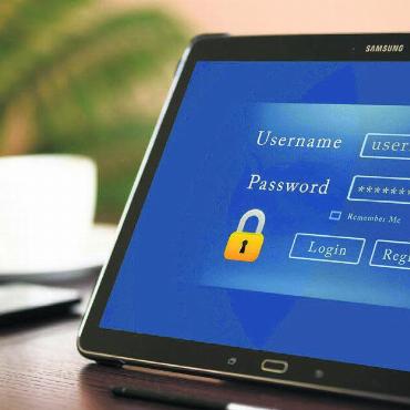 Misstrauisch bleiben - Laut einer Untersuchung gehören «123456», «Abcd1234» und «password» zu den meistverwendeten Passwörtern in der Schweiz. Diese lassen sich in weniger als einer Sekunde knacken. Bilder: pixabay.de / chh