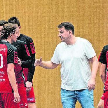 «Lerneffekt muss eintreten» - Trainer Ingmar Steiger hofft auf Besserung im neuen Jahr. Bild: sh