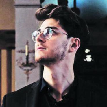 Heute Orgelvesper - Nathan Schneider tritt heute in der Stadtkirche auf.