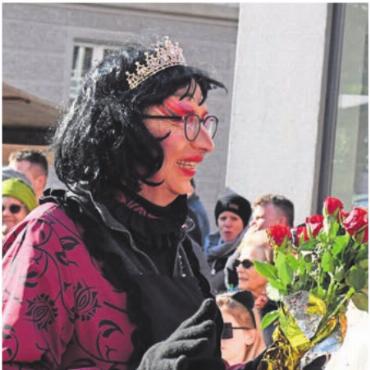 Wunderland im Freudentaumel - Leicht zu spät: Rosen zum Valentinstag.
