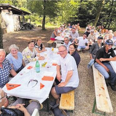 Geselliges Beisammensein - Der Seniorennachmittag des Quartiervereins ist bei den Mitgliedern beliebt. Bild: zg