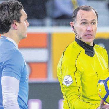 «Vielleicht in den Final, wer weiss» - Bis 2018 war Sascha Amhof Schiedsrichter in der Super League. Bild: Archiv