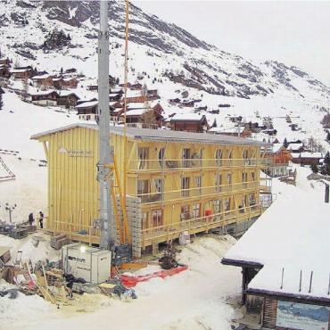 Neues Hotel in nur 105 Tagen - Das Hotel sollte zur Eröffnung der Wintersaison fertig sein. Dies ist gelungen.