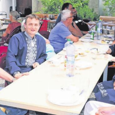 Neues wagen, Altes bewahren - Letztes Jahr fand erstmals eine multikulturelle «Tavolata» unter dem Motto «Hägglingen is(s)t» statt. Am 30. Mai gibt es nun eine Wiederholung.