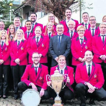 Besinnliche Klänge in Mühlau - Nach dem Schweizer-Meister-Titel in der dritten Stärkeklasse empfing die Musikgesellschaft Mühlau zum Adventskonzert. Bild: zg