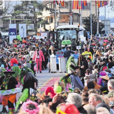 Auch Fasnacht braucht Sicherheit - Vor zwei Jahren verzeichnete der Wohler Fasnachtsumzug mit 18 000 Zuschauerinnen und Zuschauern eine neue Rekordmarke. Diese tolle Stimmung soll auch in diesem Jahr wieder im Wohler Zentrum herrschen.
Bilder: Archiv/zg