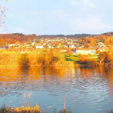 Reuss bei Unterlunkhofen im Herbstlicht. - Hans-Peter Gisler, Unterlunkhofen