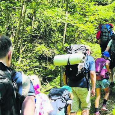 «Es braucht echte Väter» - Ein Wanderausflug im Vater-Tochter-Camp.