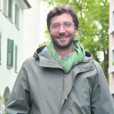 Weil es für ihn nicht anders geht - Bei den Grünen fühlt sich Hannes Tobler politisch zu Hause und er hofft, dass sie zwei Nationalratssitze ergattern. Bild: Annemarie Keusch