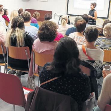 Viel Positives erfahren - Der Vortrag von Caroline Bamert stiess auf grosses Interesse. Aber auch der Verein selber erfährt immer mehr Zuwachs. Bild: zg