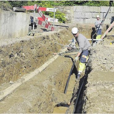 «Heizen und Energie» - Neuerschliessungen finden derzeit nicht statt (das Bild zeigt den Leitungsbau). Aber die ibw sehen Erdgas weiterhin als stabilen Energieträger. Bild: Archiv