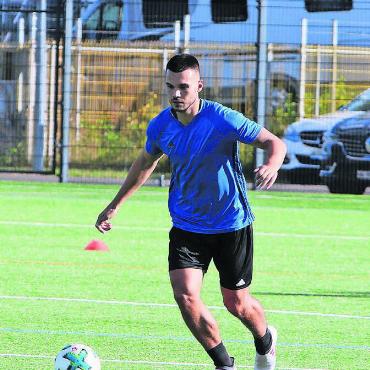 «Sag niemals nie» - Schon 2018 war Goran Karanovic Trainingsgast beim FC Wohlen. Bilder: zg/Archiv