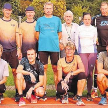 Es wird heiss - Veranstalter des Herbstlaufes ist die Läufervereinigung Freiamt (LVF). Dieses Bild stammt vom Vereinslauf in dieser Woche, quasi die Generalprobe für den Herbstlauf morgen Samstag. Claude Denier siegte. Bild: zg