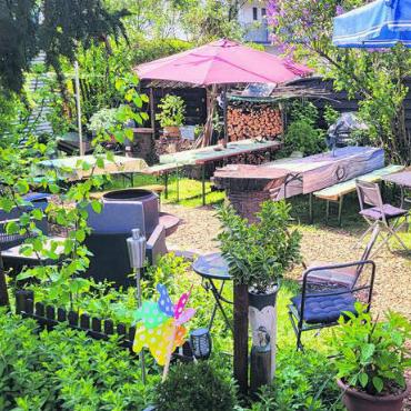 Wieder eröffnet - Das Gartenkafi kann man morgen Samstag und am Sonntag besuchen. Bild: zg