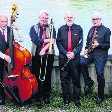 Heimspiel beim Galadinner - «Horner’s Winter Garden Jazz Orchestra». Von links: Willy-Marc Schmid, Andres Brändli, Denis Liechti, Christoph Aeschbach, Jean-Claude Guillod, Pitsch Bachmann, Kurt Fricker. Bild: pd