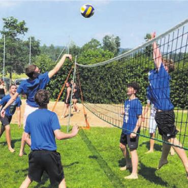 Die Jugend bewegt - Umkämpfte Lufthoheit beim Volleyball.