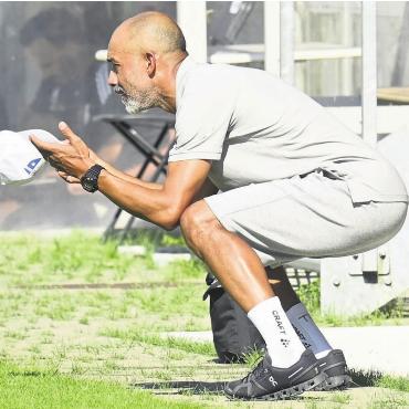 Zu Hause gehemmt - Piu ärgert sich. Die Vorrunde verlief für den FC Wohlen okay bis gut – doch es wäre mehr dringelegen als der 7. Rang. Bild: awa