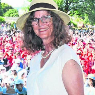 Gemeinsam etwas Grosses geschaffen - Wie ein Bad in der Menge: Ariane Gregor, OK-Präsidentin für die Gemeinde, war begeistert von der Vielfalt des Jugendfestes. Bilder: Stefan Sprenger, Daniel Marti , Dennis Andermatt