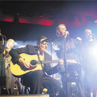 Ein riesiges Geschenk für alle - Gemeinsam Jubiläum gefeiert: «The Hardy’s Bubbles» und die «Soul Birds» gaben ein einmaliges und mitreissendes Konzert. Bild: Luca Rey