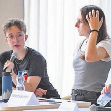 «Rassismus hat viele Facetten» - Die Jungpolitiker: Meli del Fabro (Juso), Kristina Schärer von den Jungen Grünen (rechts).