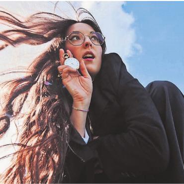 Der ESC lässt grüssen - Die Schweizer Sängerin Veronica Fusaro sang schon auf den Bühnen des Glastonbury Festivals, des Montreux Jazz Festivals und des Gurtenfestivals. Jetzt kommt sie nach Villmergen.