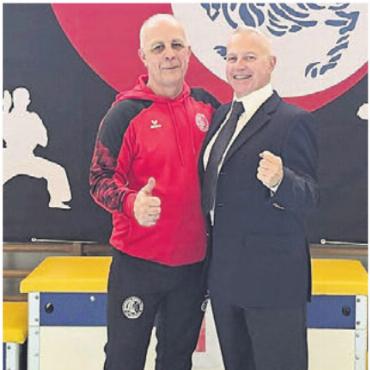 Ein vielversprechender Start - Emir Kujundzic (links) mit seinem ehemaligen Trainer Toni Romano.