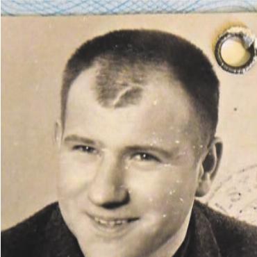 Der Pionier und Lebensretter - Kurt Neeser senior – das Bild in seinem Ausweis.