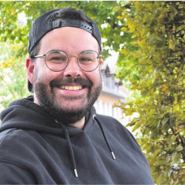 Aufgabe, die ihn immer reizte - Vorfreude, gepaart mit positiver Anspannung: Patrick Grob führt nächstes Jahr Regie beim Theater Bünzen. Bilder: Annemarie Keusch / Archiv