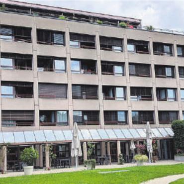 «Wir haben die Erfahrung» - Unter dem Alterszentrum Bärenmatt befindet sich die geplante Unterkunft. Bild: huy