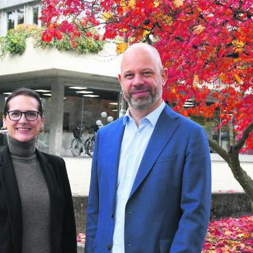Für Vielfalt und Zusammenhalt - Über mehrere Parteien hinweg hat man sich auf die Kandidatur von Olivier Parvex (Grünliberale) geeinigt. SP-Präsidentin Laura Pascolin verzichtet auf eine Kandidatur. Bild: Daniel Marti