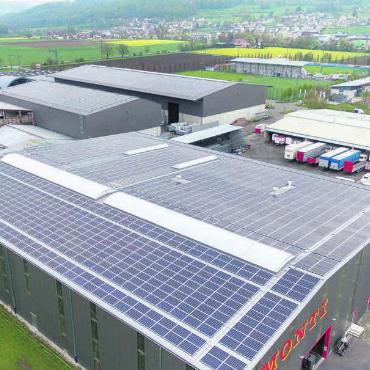 Keine weiteren Anreizsysteme - Mittels Postulat fordern Grüne und SP noch mehr Unterstützung für Private, beispielsweise bei Solaranlagen. Der Gemeinderat findet, dass schon genug getan wird. Bild: Archiv