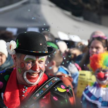 Fasnachtsumzug in Wohlen zieht 18 000 Menschen an