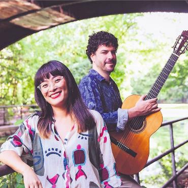 Ungezähmte Klänge - Kongeniales Duo: Sängerin Song Yi Jeon und Gitarrist Vinicius Gomes. Bild: zg