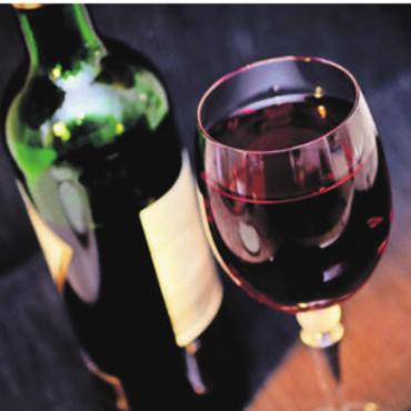 Der Gesundheit zuliebe - Alkohol ist kein gewöhnliches Konsumgut, sondern eine psychoaktive Substanz, die viele Schäden verursachen kann. Bild: pixabay