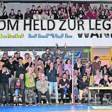 Die Tränen des Captains - «Vom Held zur Legende». 700 Zuschauer sind in der Bachmatten-Halle erschienen, um Pascal Strebel zu verabschieden.
