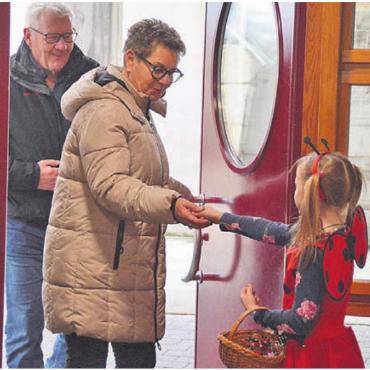 Offen sein – für Lob und Kritik - Ein toller Empfang – mit Schokoladen-Glückskäfer für alle. Bilder: Annemarie Keusch