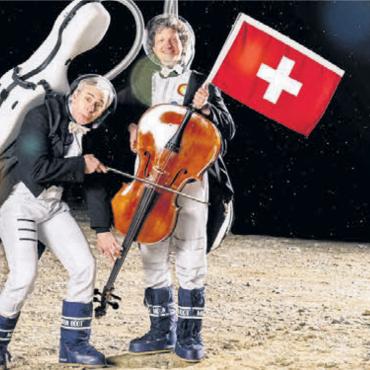 Konzert im Weltraum - Auch Marsianer sollten die berühmtesten Komponisten der Menschheit zu hören bekommen, darum macht sich das DuoCalva auf den Weg ins All. Bild: zg