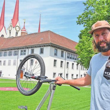 Immer 100 Prozent geben - Chris Räber lebt für seine grosse Leidenschaft und wird nicht müde, sein Wissen und seine Erfahrung weiter zu geben. Bild: Archiv