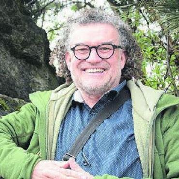 Menschen beim Loslassen helfen - Hannes Leo Meier ist oft gehend im Freiamt unterwegs. Bild: Archiv