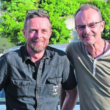 Wie verrückt muss man sein ? - Die Brüder Thomas und Stefan freuen sich auf das Pothole Rodeo. Bild: Monica Rast/ zg