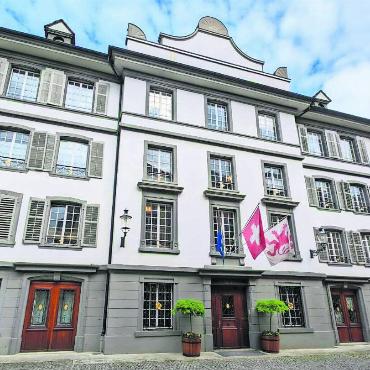 Die Lohnfrage - Das Lohnmodell für Ratsmitglieder unterscheidet sich von Gemeinde zu Gemeinde stark. Bremgarten möchte seines anpassen. Bild: Marco Huwyler
