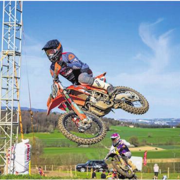 Es kribbelt vor dem Heimevent - Freut sich, vor zahlreichen bekannten Gesichtern zu starten: Der Freiämter Tim Mäder ist am Motocross Wohlen in der Kategorie Masters Open am Start und wird auch am lizenzfreien Motocross eine Woche später dabei sein. Bilder: zg