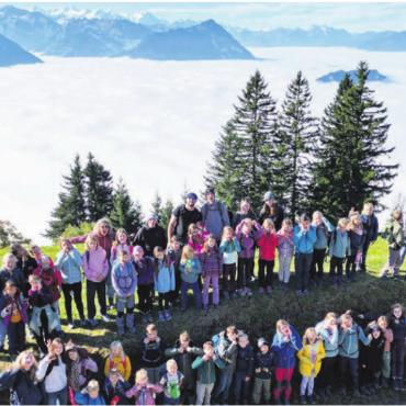 Wild wie die Wikinger - Wandern stand auf dem Programm: Über dem Nebelmeer macht es mehr Spass. Bild: zg