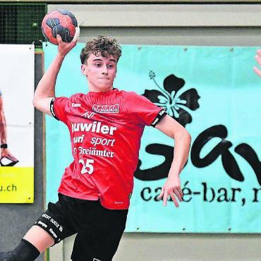 Derbysieg zum Geburtstag? - Alex Meier ist einer der Topskorer beim TV Muri. Mit seinen Toren will er das Team zum Erfolg gegen Wohlen führen. Bild: tvm