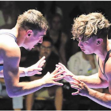 Der Showman will in den Final - Saya Brunner (rechts) will in Zukunft auch internationale Erfolge feiern.