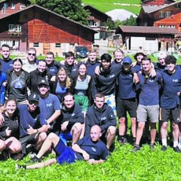 Gemeinsam weitergehen - Mit dem Ehemaligenverein möchten die Initianten die Jubla-Zeit wieder aufleben lassen. Bild: zg